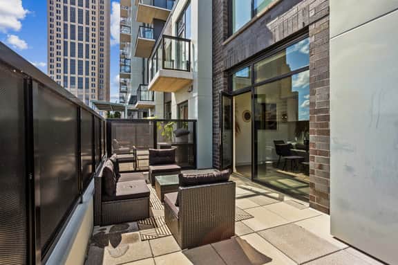 Skyline Townhouse - Image 4